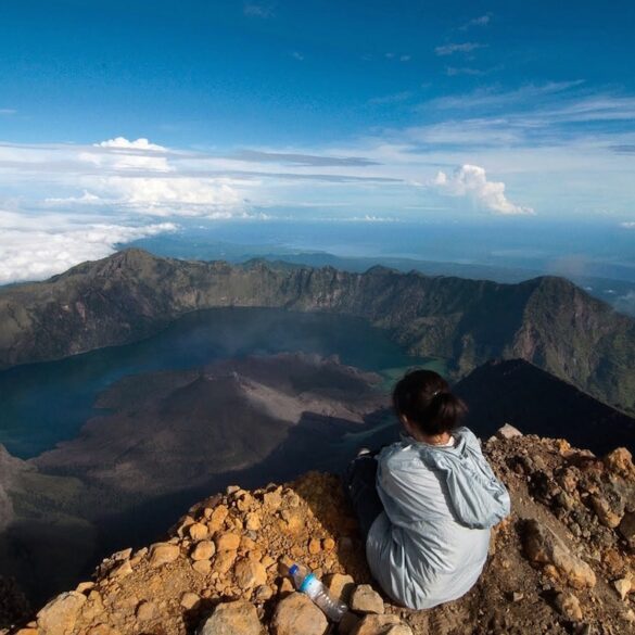 best trekking spots mountains indonesia