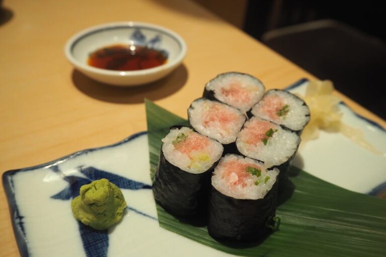 Shinjuku negitoro maki sushi cuppage plaza singapore