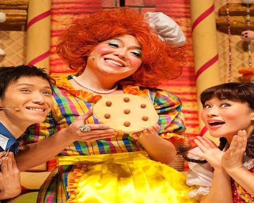 Hansel & Gretel: Pantomime isn’t for adults… Ohhhh yes it is!