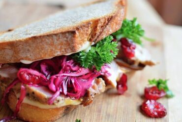 deliveroo breakfast service cbd food delivery singapore