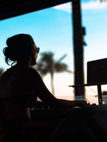 City Nomads Radio #19: Rah