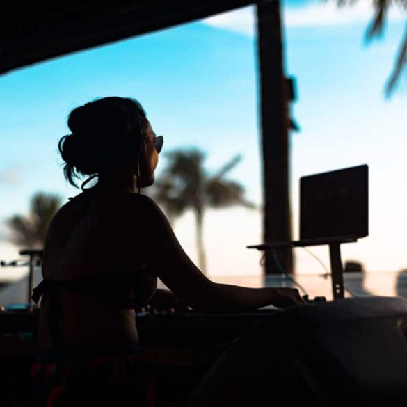 City Nomads Radio #19: Rah