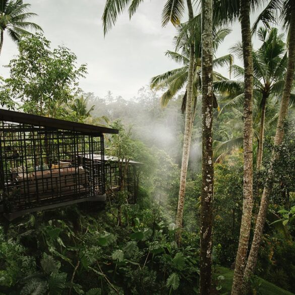 cafe gazebo hoshinoya bali