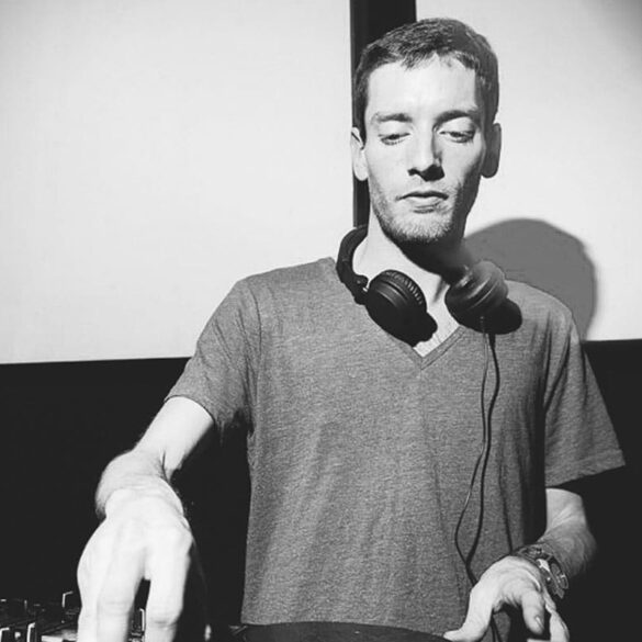 city nomads radio - mau mau