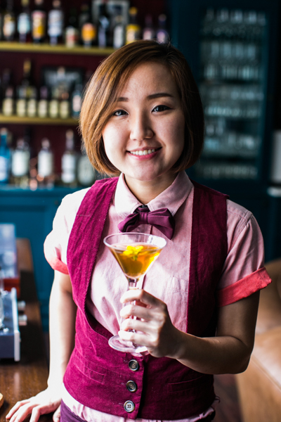 Tess-Bar-Bartender-Image