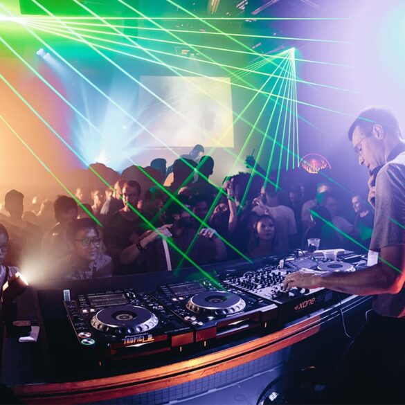 roman flugel at escape 56