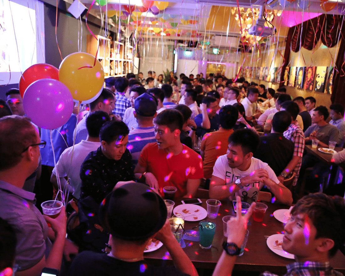 Singapore’s Most Fabulous Gay Bars: Karaoke Bars, Classy Lounges, and Dance Clubs