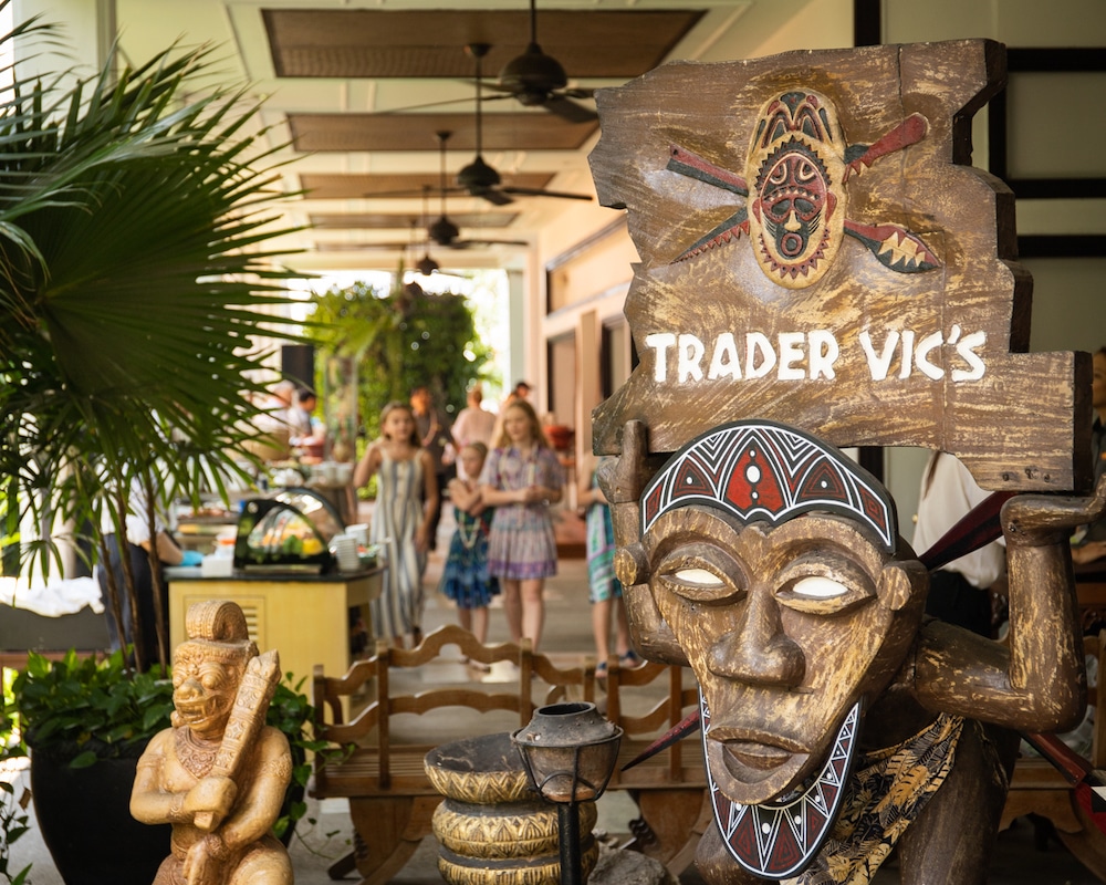 Bottomless Brunch in Bangkok: Spend Your Sunday in Polynesia at Trader Vic’s, Anantara Riverside