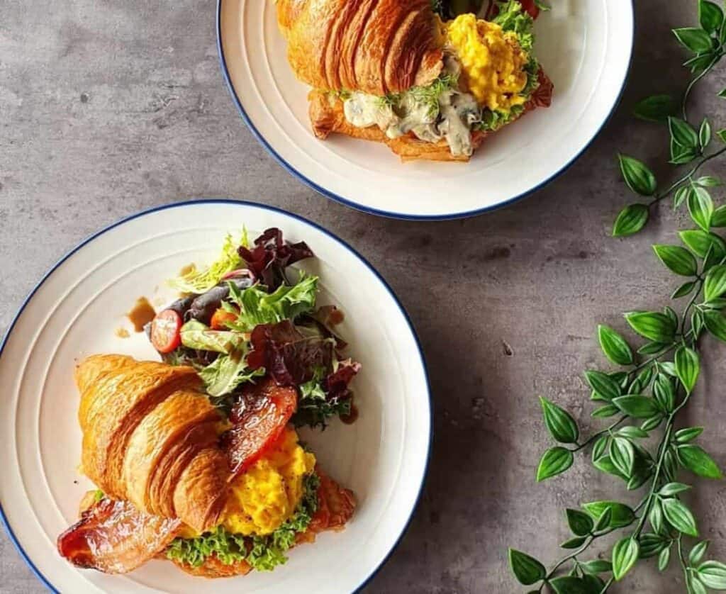 10 PetFriendly Dining and Drinking Spots in Singapore For You and Your