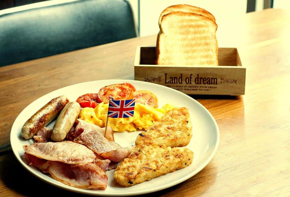 Breakfast Set at London Pie Bangkok