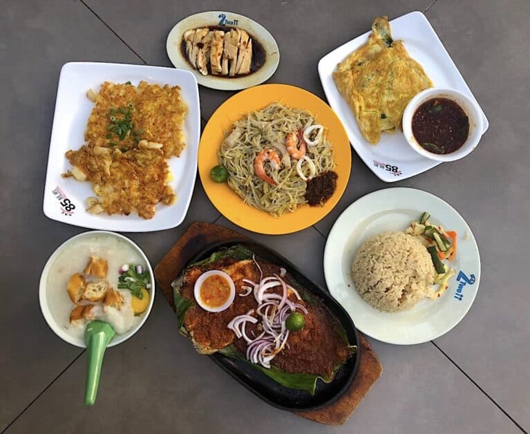 Bedok 85 Hawker Guide: 7 Stalls to Check Out at Fengshan Food Centre