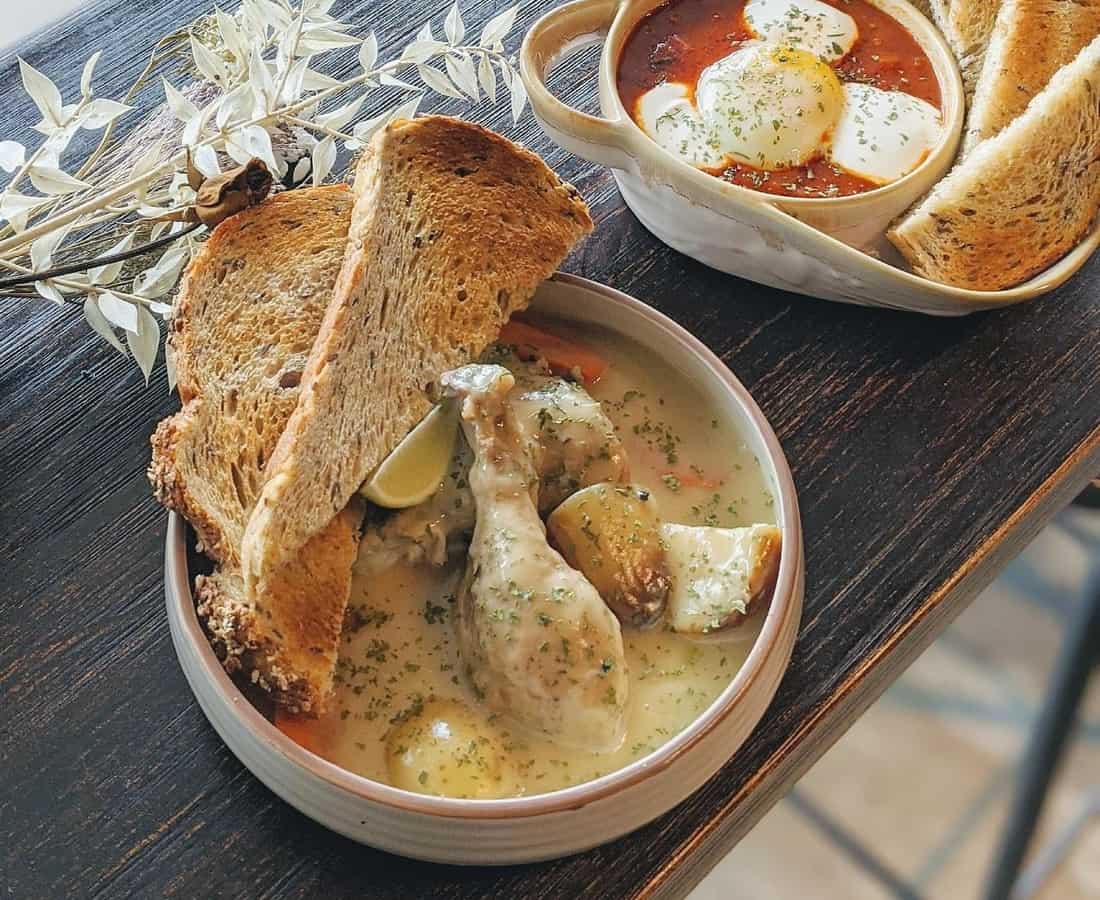 popular-cafes-in-singapore-that-offer-delivery-and-takeaway-options