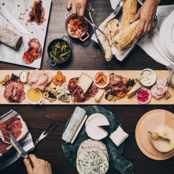 Ginett Bottomless Brunch One Metre Board