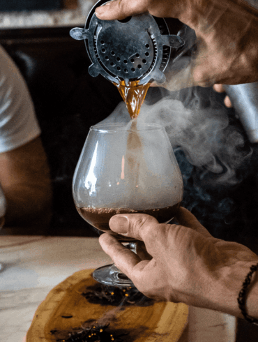 coffee cocktail photo by Alexandra Tran on Unsplah