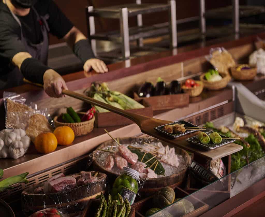 Restaurant Review Akanoya Robatayaki Presents A Modern Japanese Grill