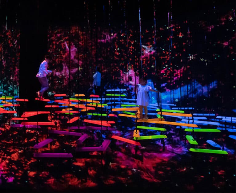 teamLab’s Future World Exhibit at ArtScience Museum Singapore Explores New Frontiers with New Installations