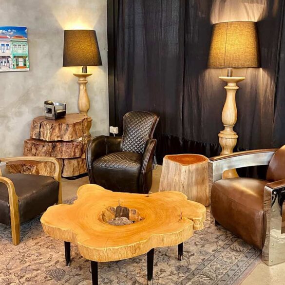 Arthur Zaaro wooden living room
