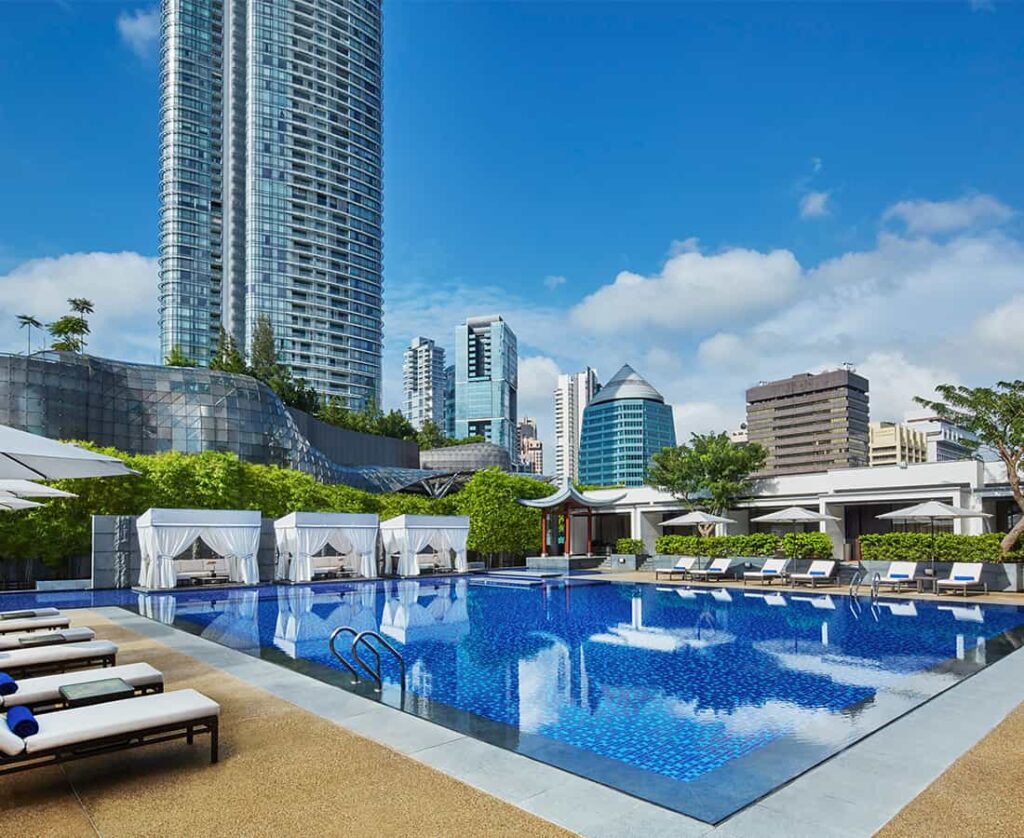 Rooftop swimming pool of Singapore Marriott Tang Plaza Hotel
