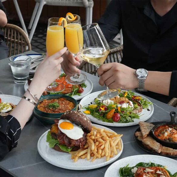 Sol and Luna Feature