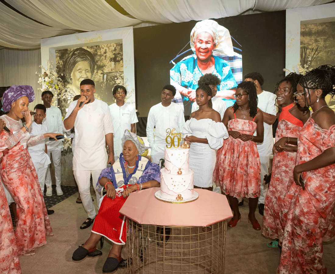 Ify's family in modernised Aso Ebi with personal touches 