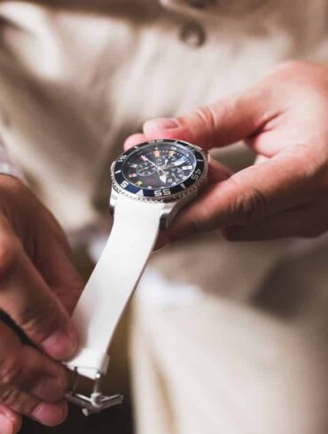 Feature deposit photos