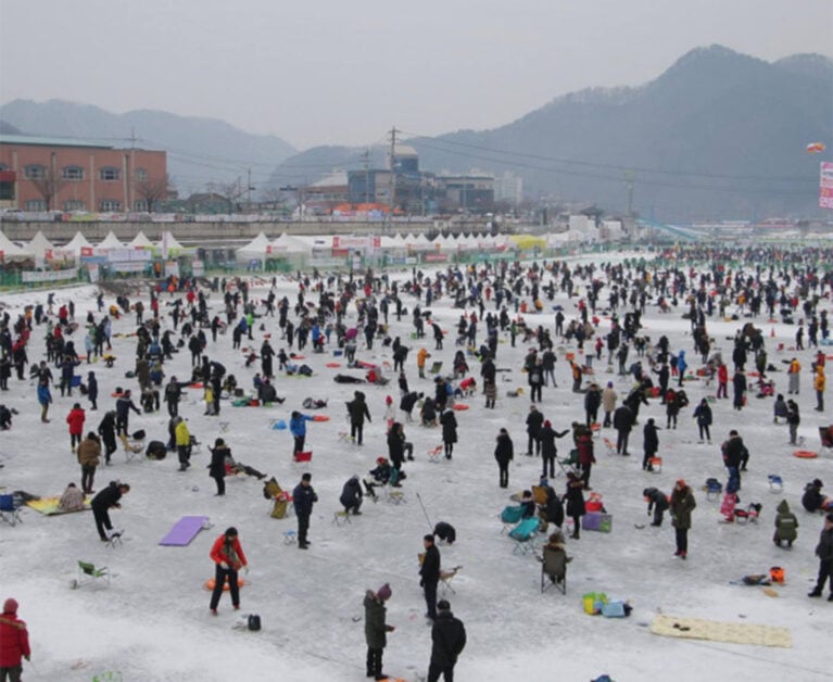 Sancheoneo Ice Festival Hwacheon Trazy