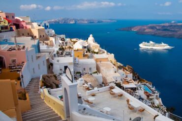 Guide to Greek Living Feature