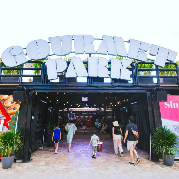 gourmet park rws - entrance