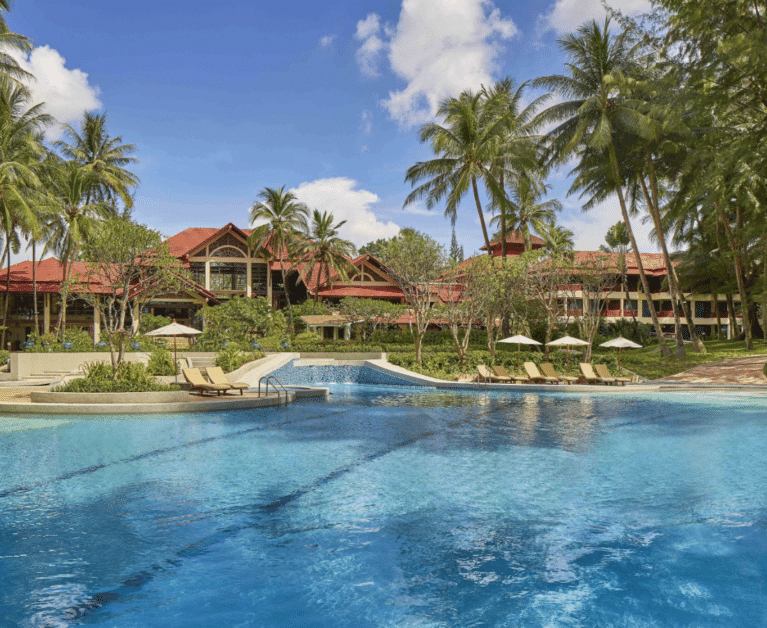 Dusit Thani Laguna Phuket Swimming pool