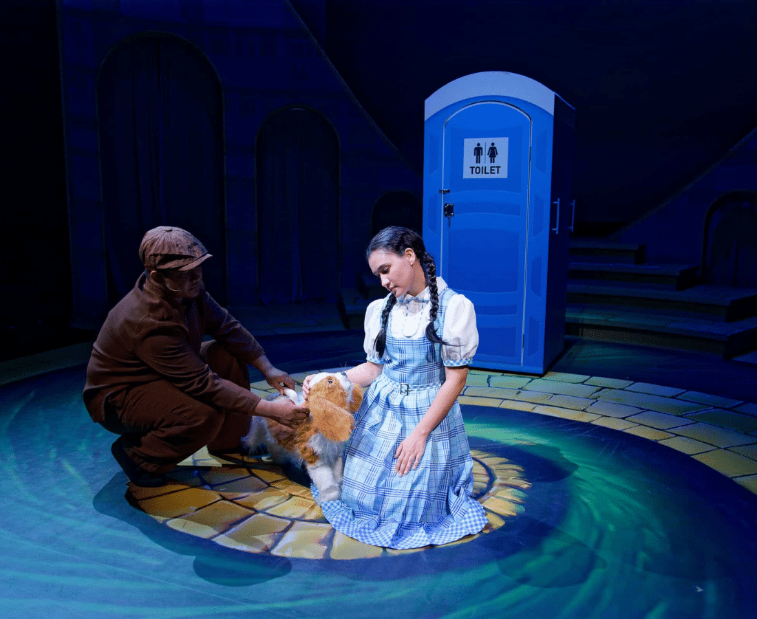 Wild Rice's Wizard of Oz 2024 - dorothy & toto