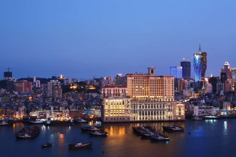 A display of Sofitel Macau at Ponte 16’s exterior and the mesmerising waterfront