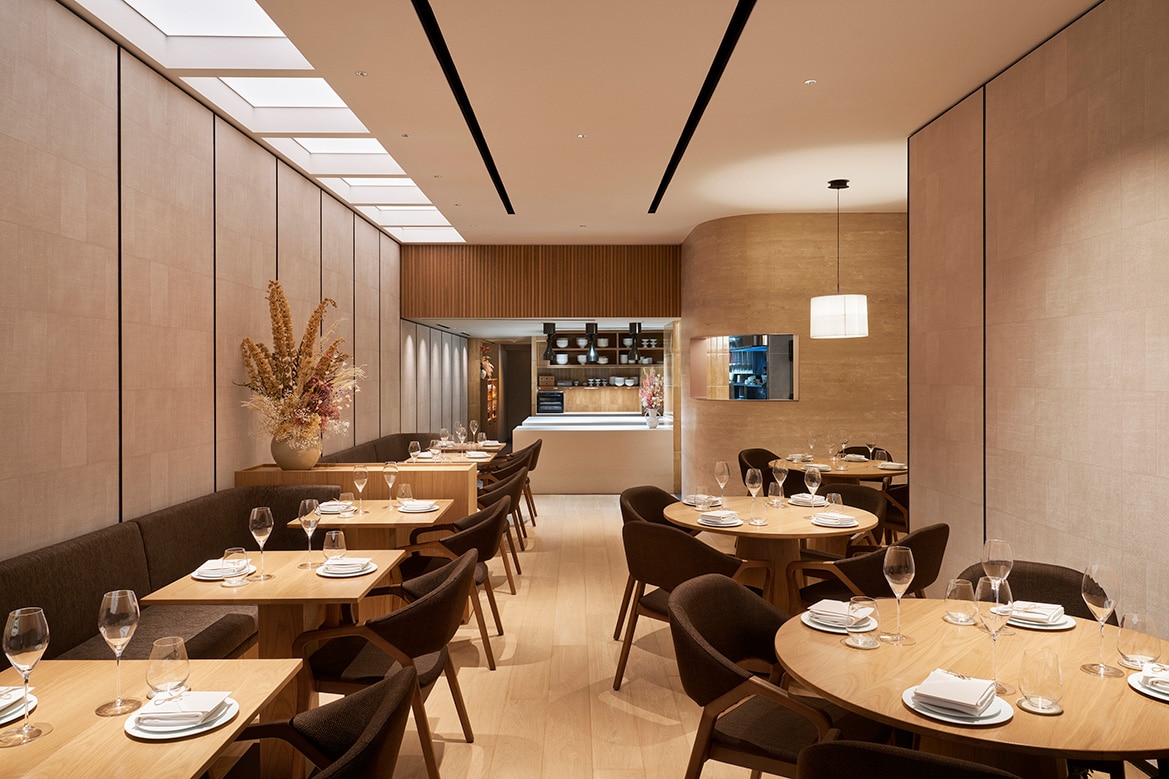 Minimalist dining room interior of NAE:UM 2.0 by Chef Louis Han on Telok Ayer Street, Singapore