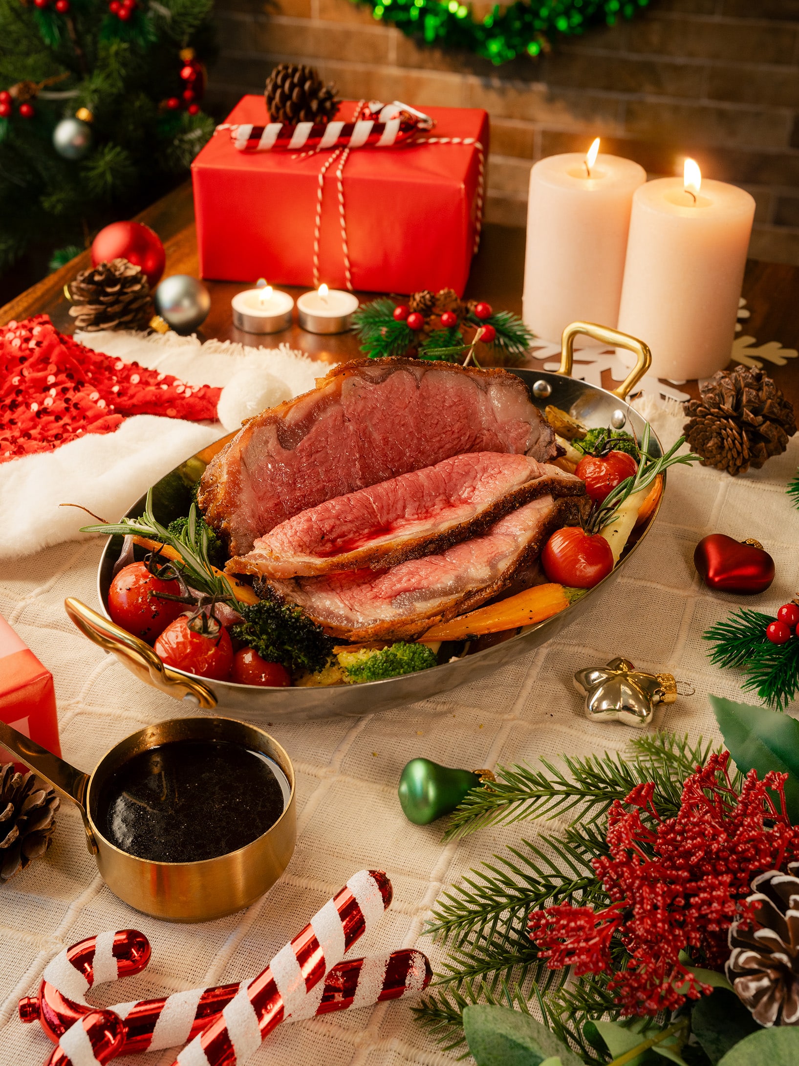 Surrey Hills Grocer Christmas set featuring slow-roasted Angus beef striploin, salad, chimichurri, and roasted sides, styled for festive takeaway dining.