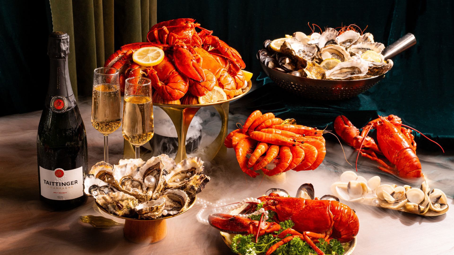 Valentine’s Day 2026 seafood buffet at Food Exchange, Novotel Singapore, featuring lobster, oysters, prawns, clams, and Taittinger Champagne.